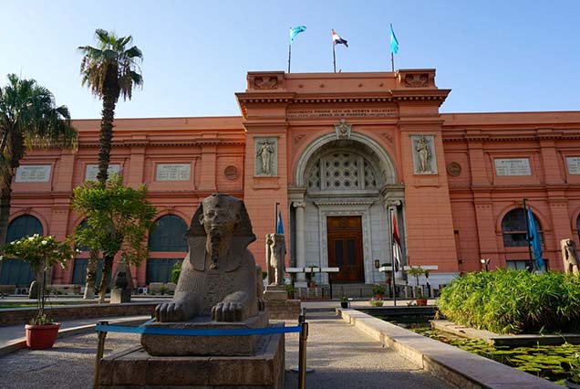 Tagestour in Kairo oder Gizeh, die das Ägyptische Museum